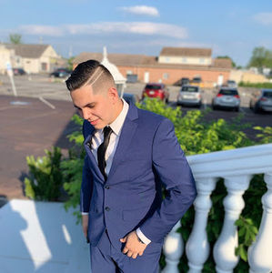 Meet your Posher, Jona